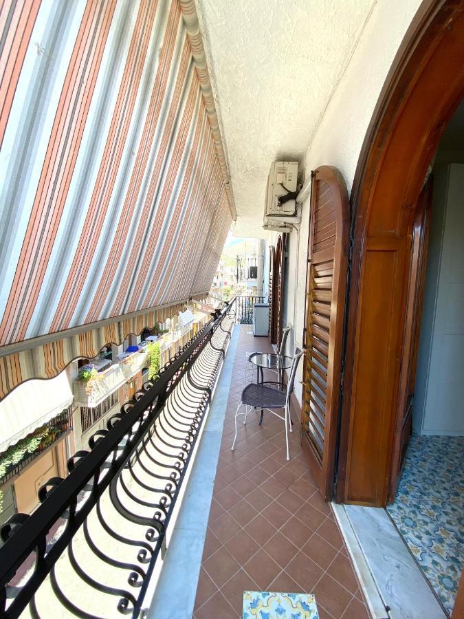 Apartments Mikros Giardini Naxos Exterior foto
