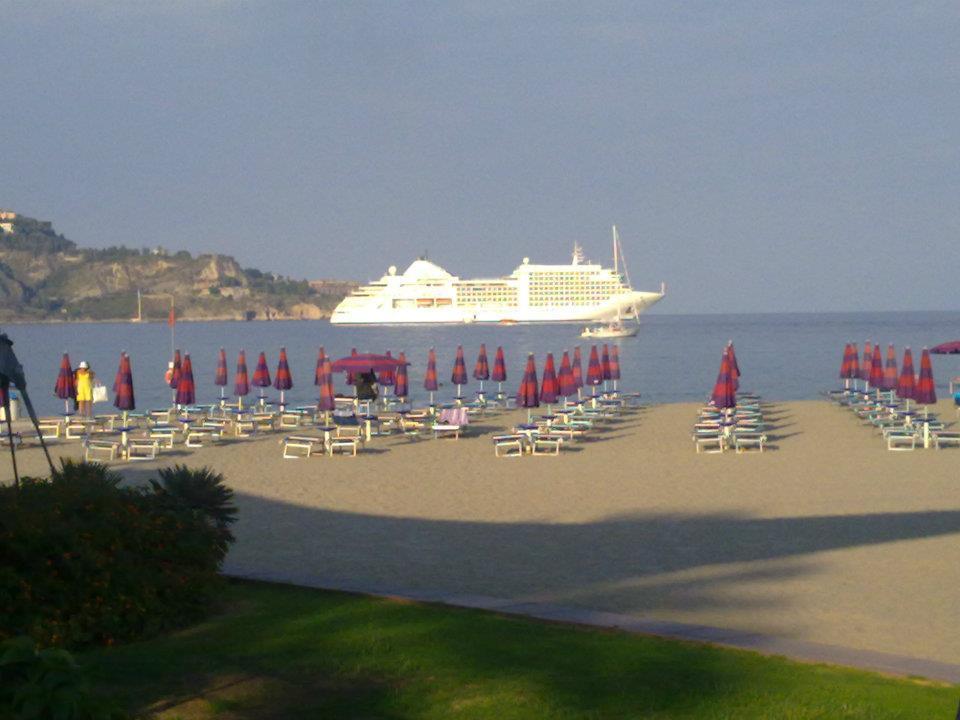 Apartments Mikros Giardini Naxos Quarto foto