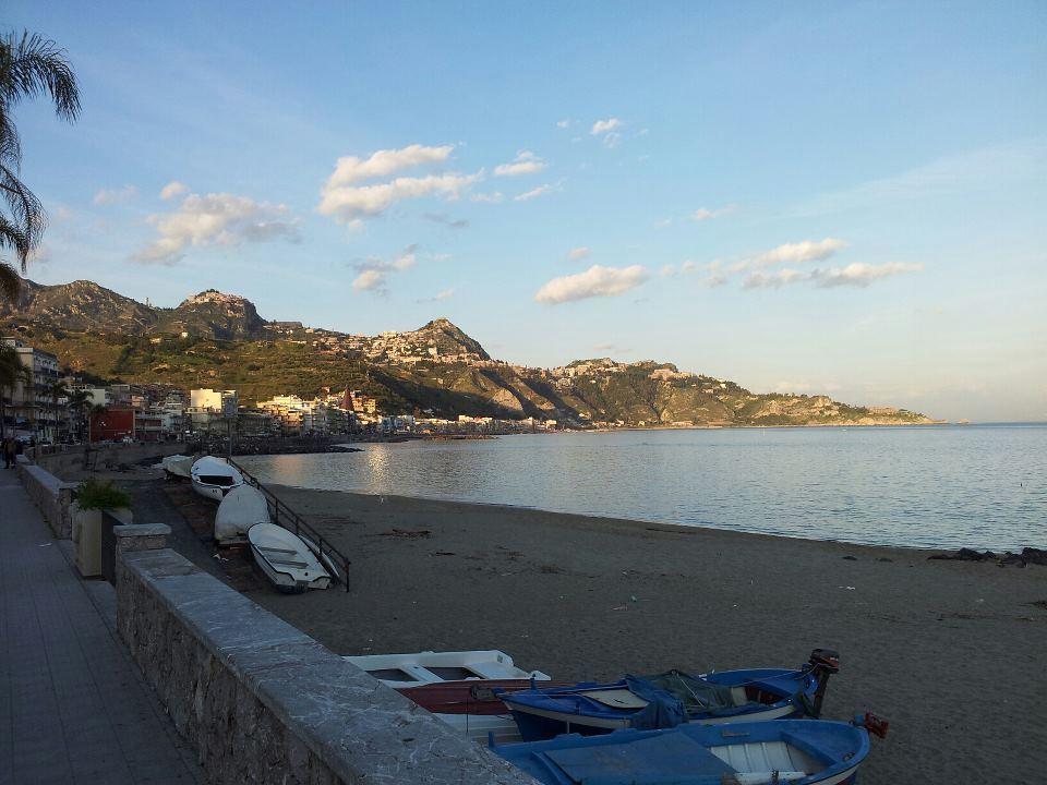 Apartments Mikros Giardini Naxos Quarto foto